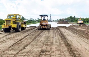 Cơ sở khoa học và thực tiễn của đề xuất sử dụng cát biển thay thế vật liệu đất đắp nền đường