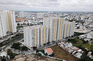 Thị trường bất động sản: Mua bán biệt thự, căn hộ, đất nền đều... "lao dốc"